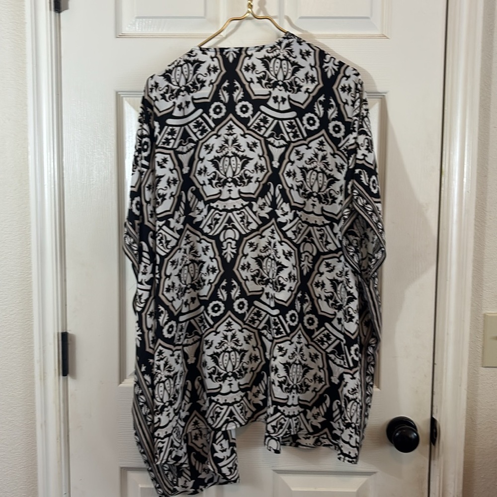 Max Studio Monochrome Patterned Kimono - image 2